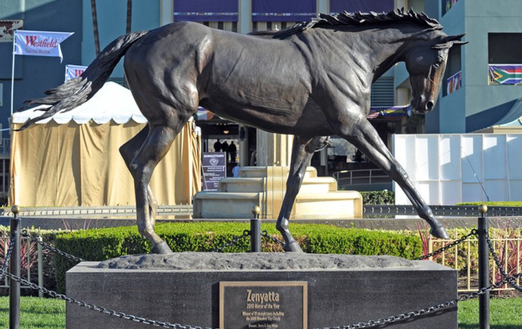 news article Horse statues jockey for position at Saratoga . news article Horse statues jockey for position at Saratoga .